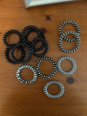Set of Black & white Spiral Coil Hair Ties